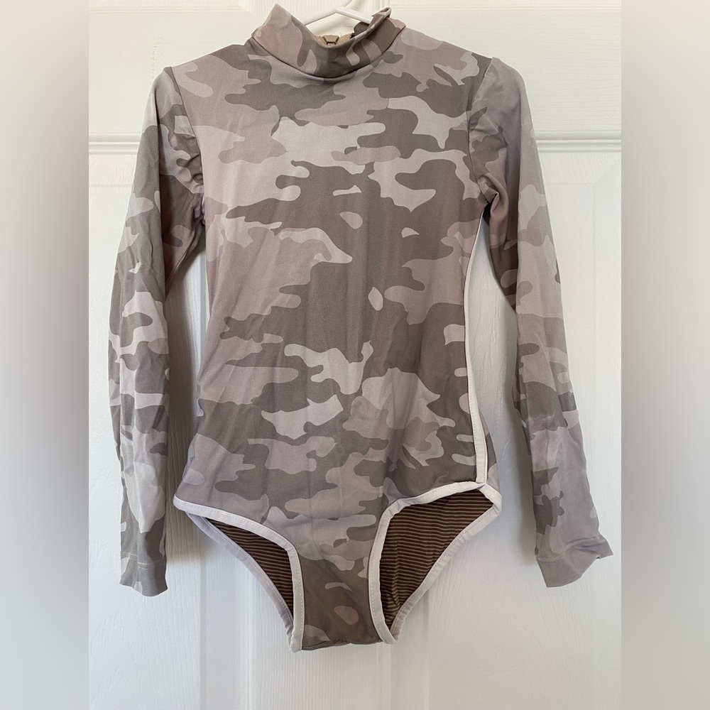 Acacia- Kids Ehukai in Dakota